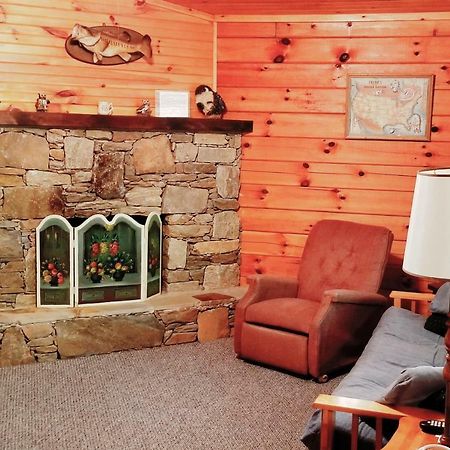 Tanglewood Motel And Log Cabins 马吉谷 外观 照片