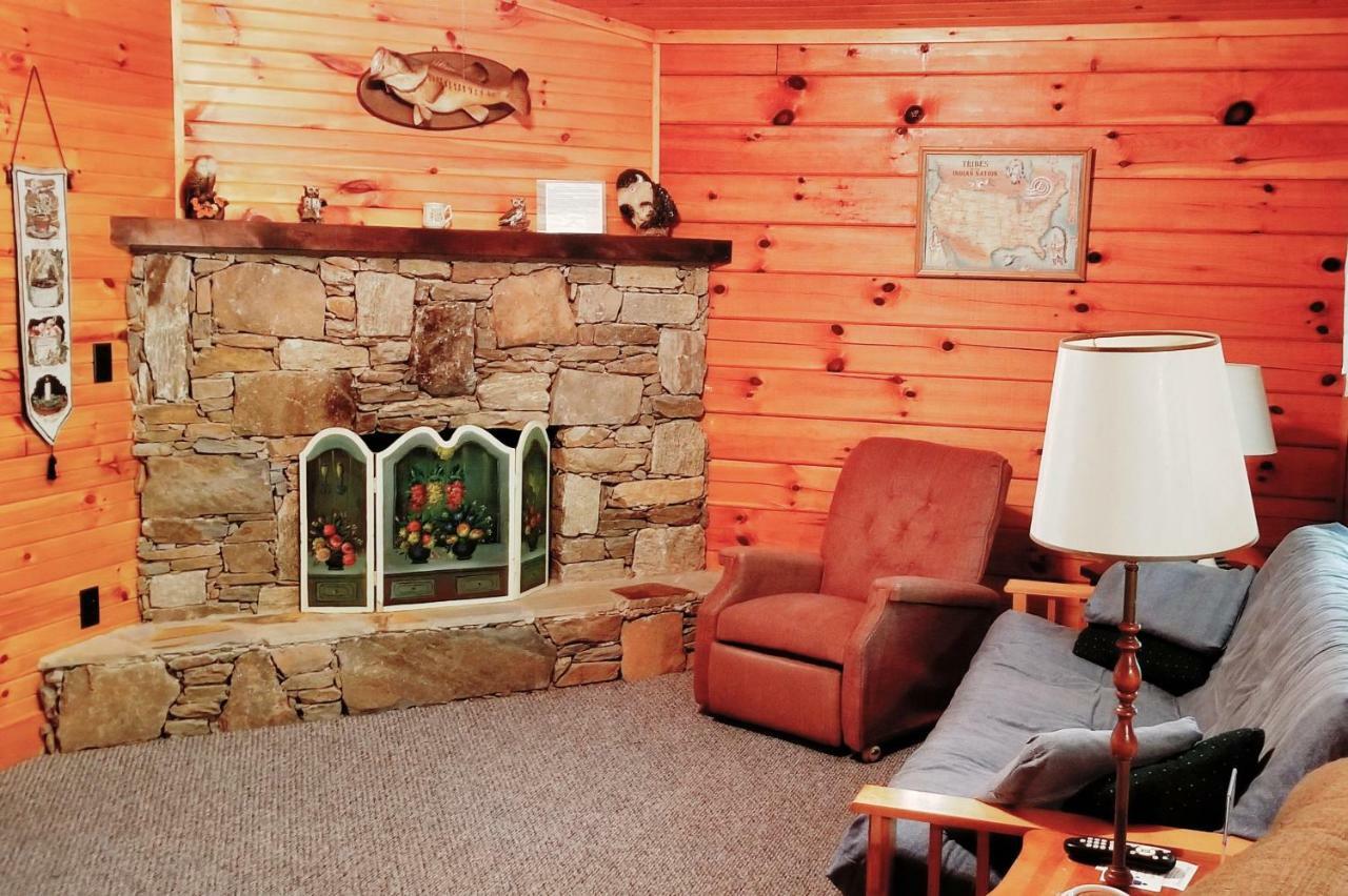 Tanglewood Motel And Log Cabins 马吉谷 外观 照片