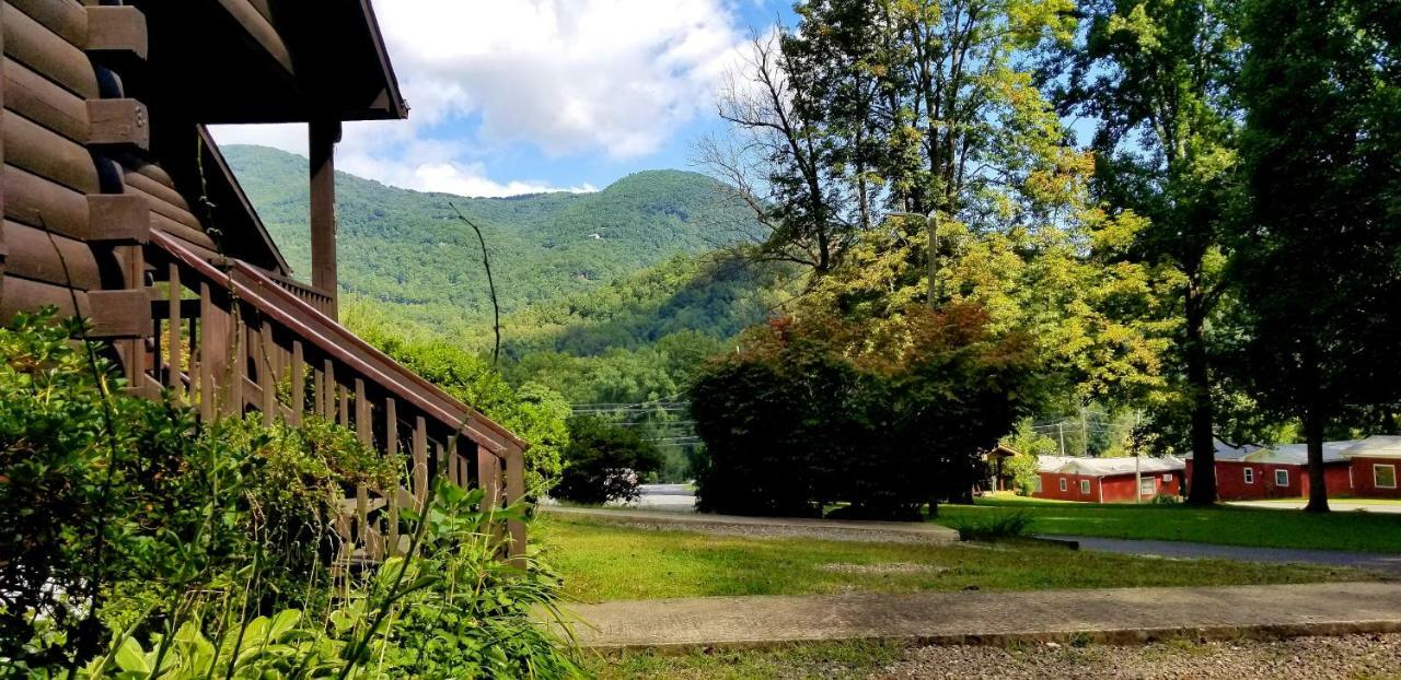 Tanglewood Motel And Log Cabins 马吉谷 外观 照片